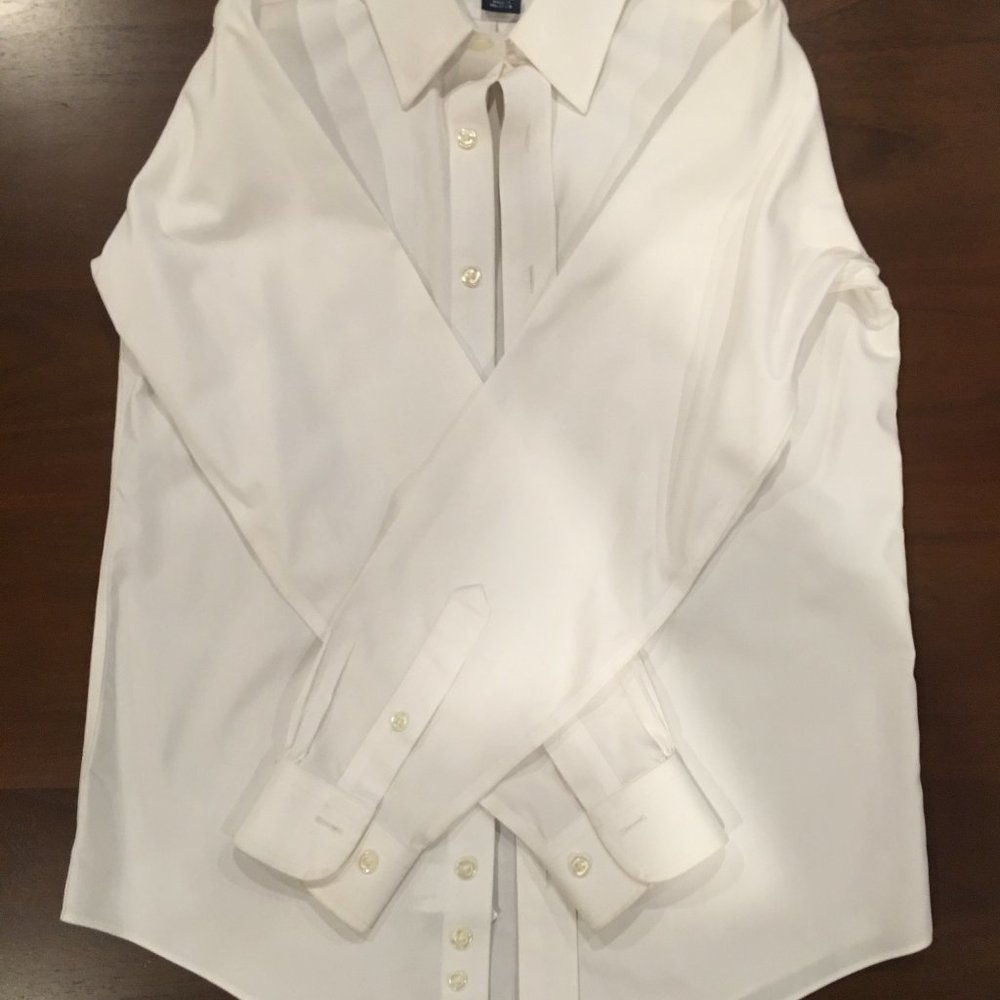 Older Boys Brook Brothers White non-iron supima cotton dress shirt Size 12